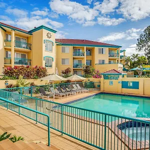 Paradise Isles Aparthotel